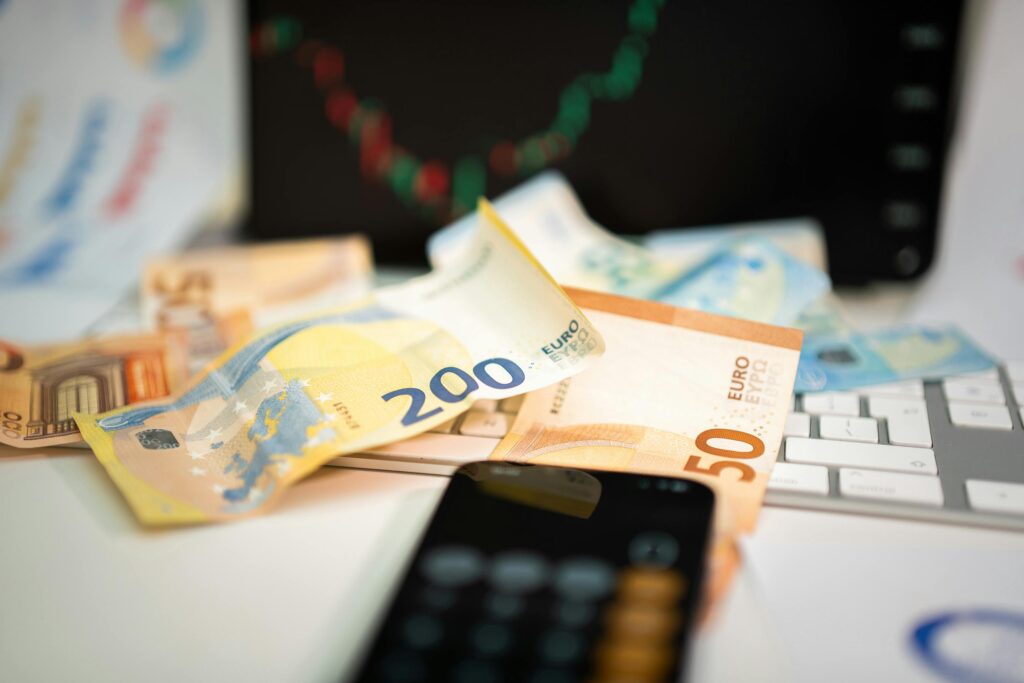 Lietuvos verslas ragina greičiau taisyti degalų akcizų klaidas