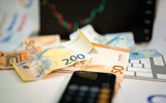 Lietuvos verslas ragina greičiau taisyti degalų akcizų klaidas
