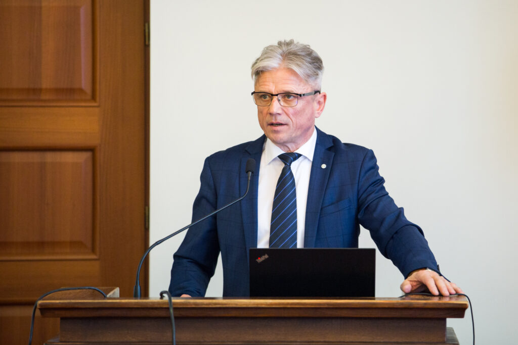 Dėl akcizų vežėjai degalus pila Lenkijoje: vienas centas gali kainuoti milijonus